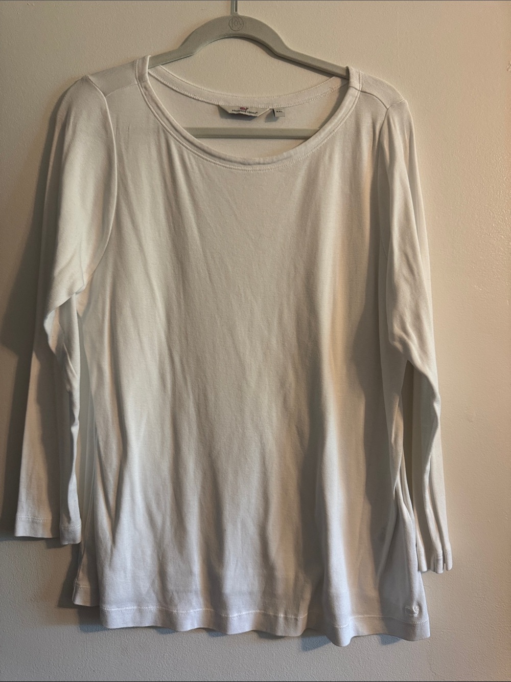 Vineyard Vines White Long Sleeve Scoop Neck Tee